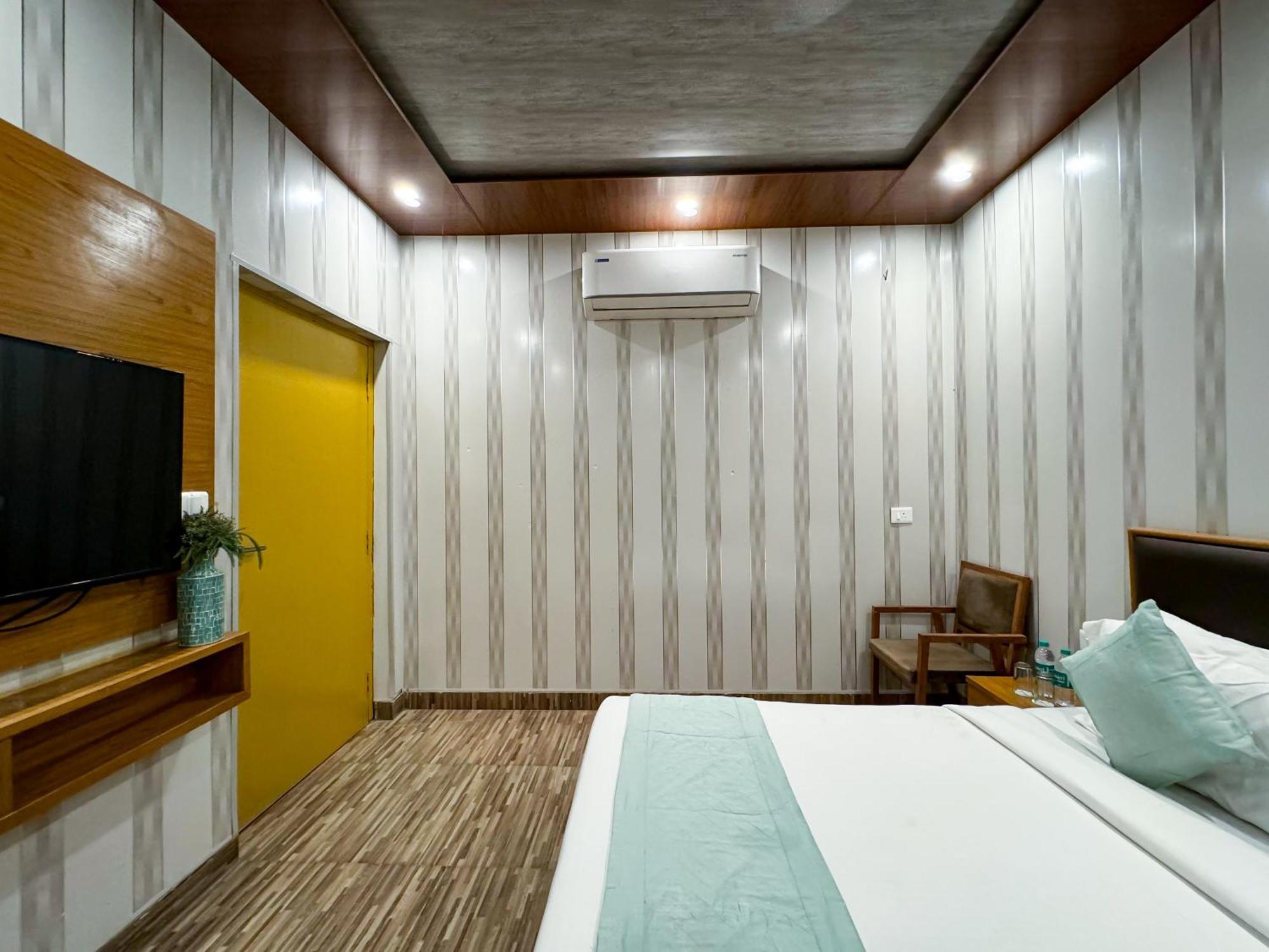 The White Oak Corbett Spa & Resort Рамнагар Екстериор снимка