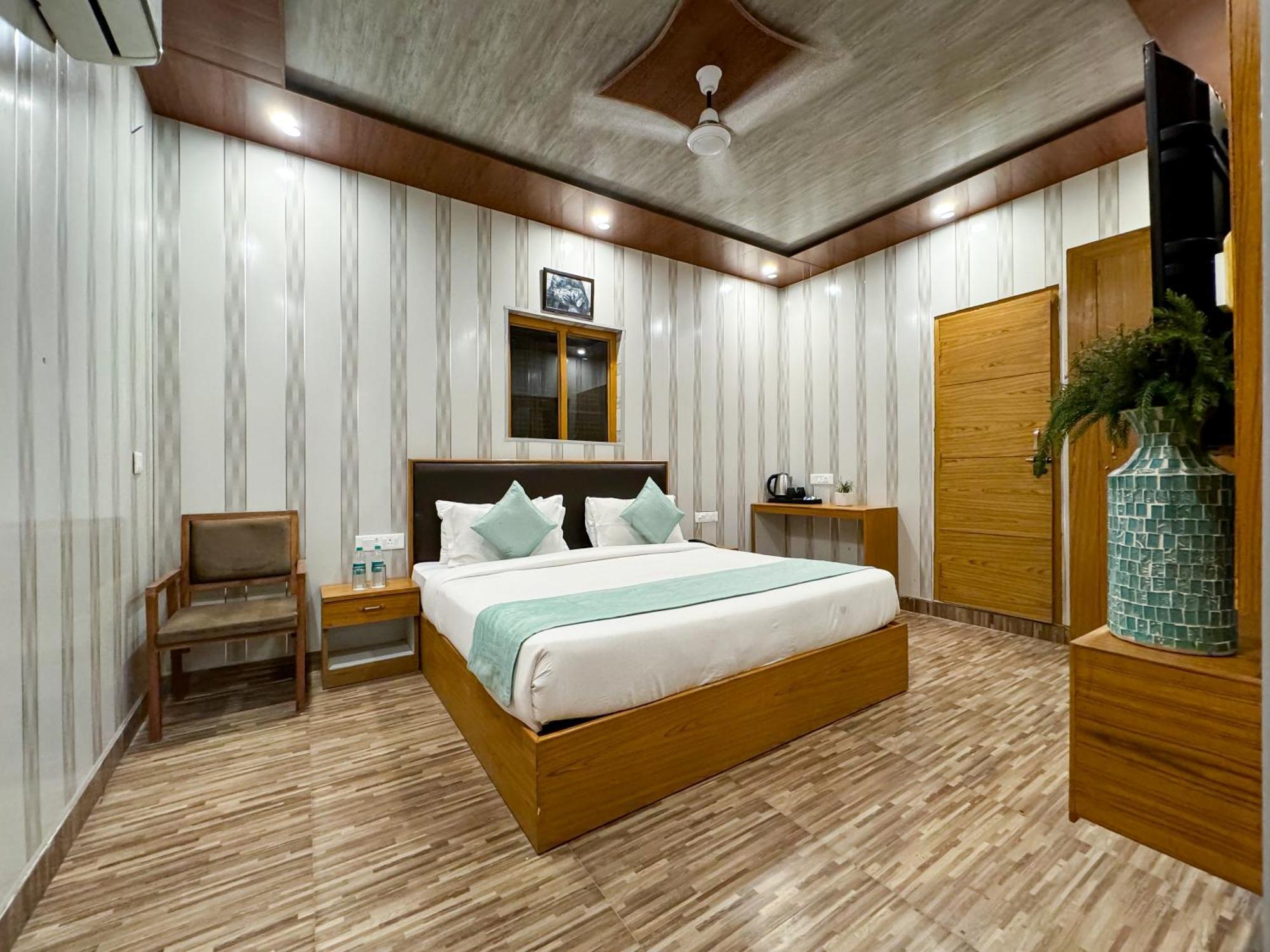 The White Oak Corbett Spa & Resort Рамнагар Екстериор снимка