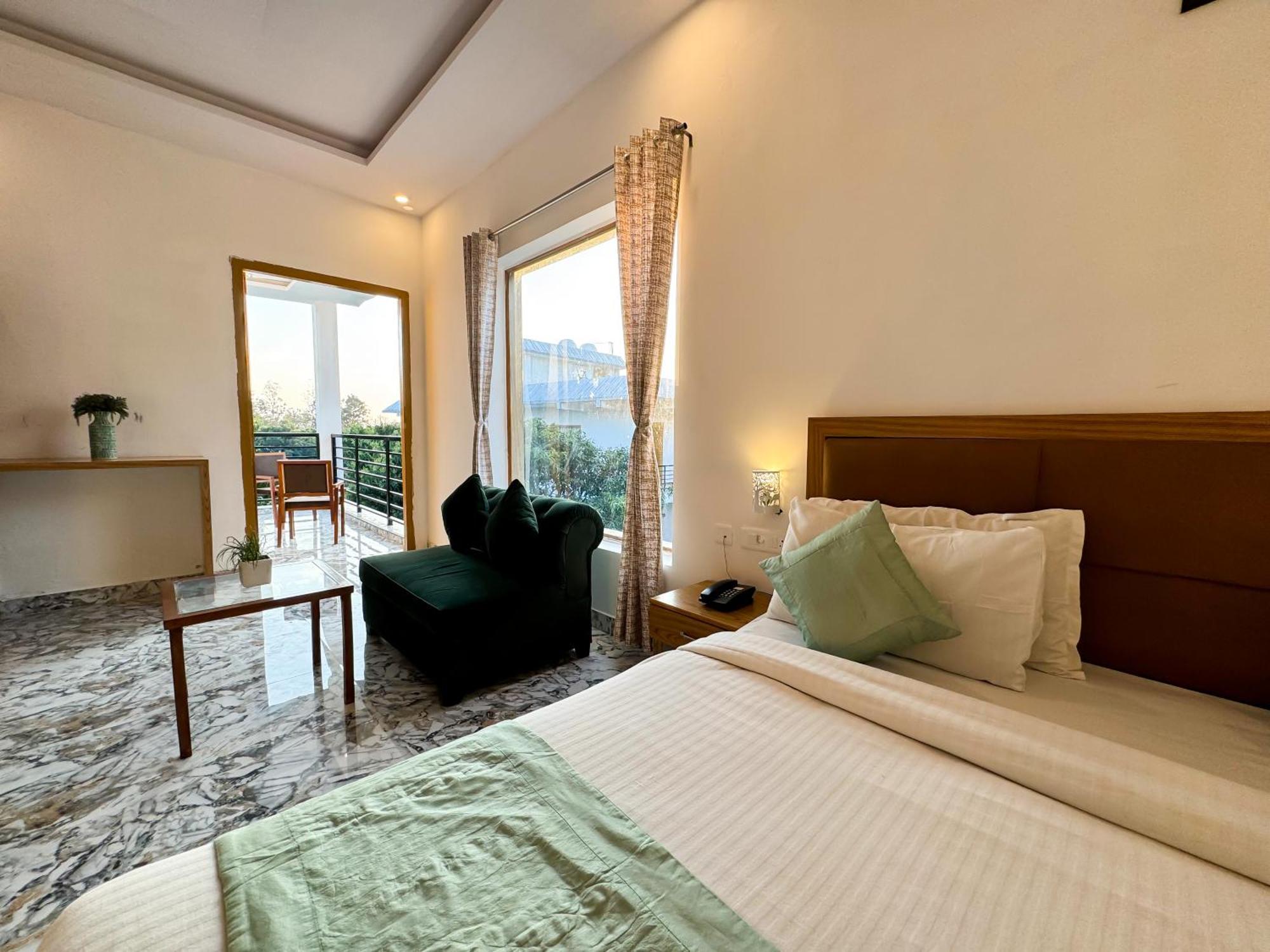 The White Oak Corbett Spa & Resort Рамнагар Екстериор снимка