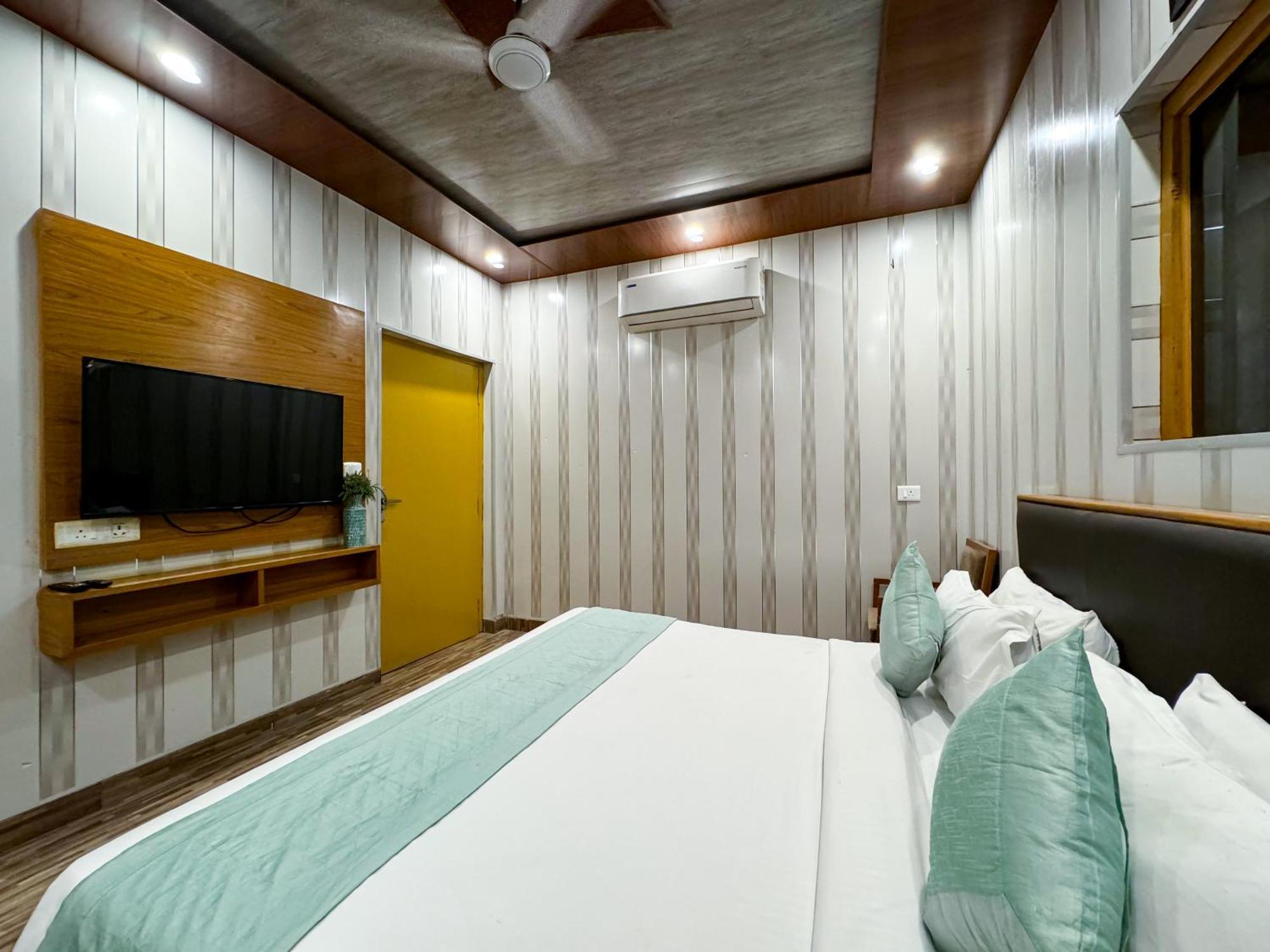 The White Oak Corbett Spa & Resort Рамнагар Екстериор снимка