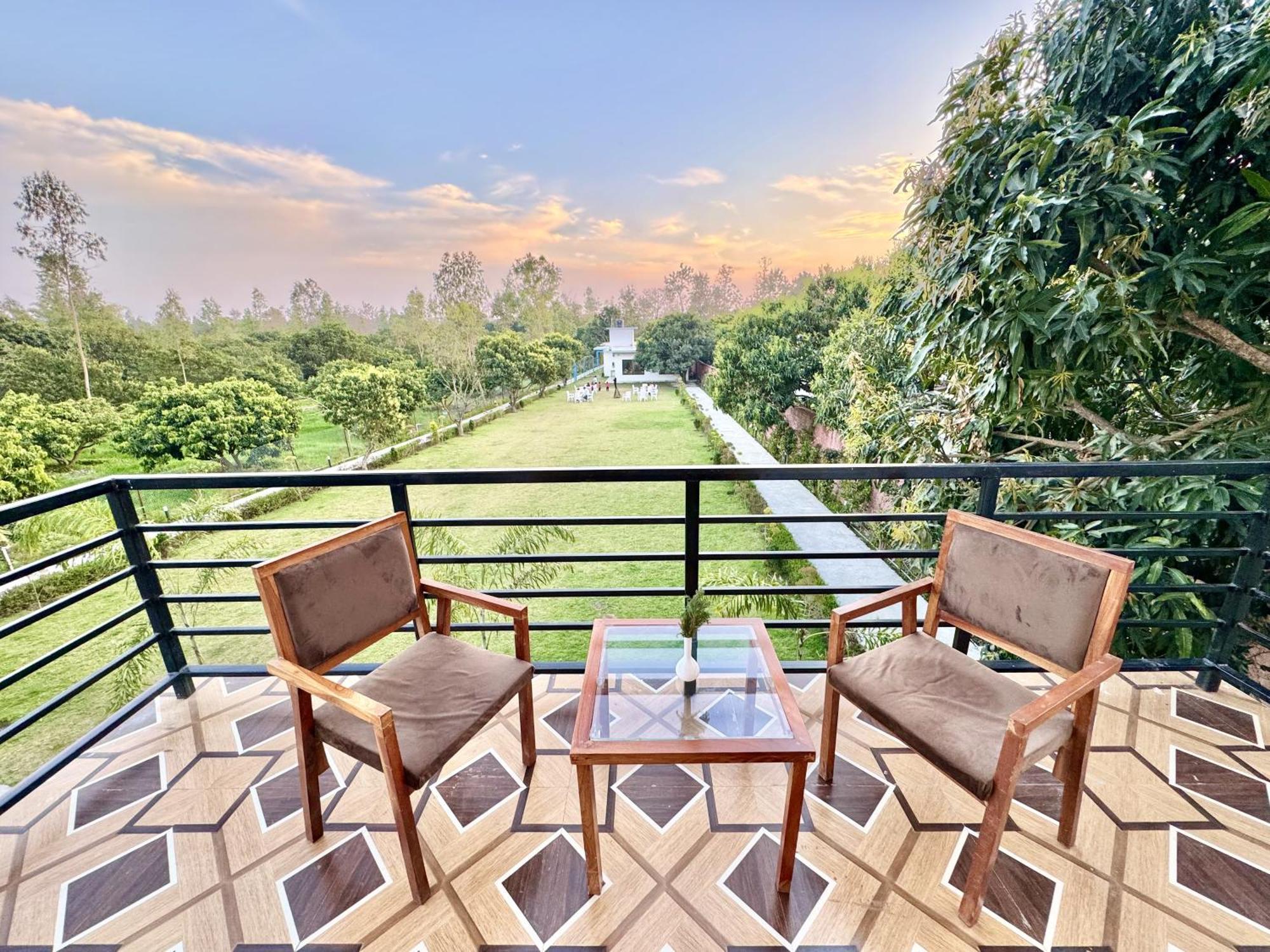 The White Oak Corbett Spa & Resort Рамнагар Екстериор снимка