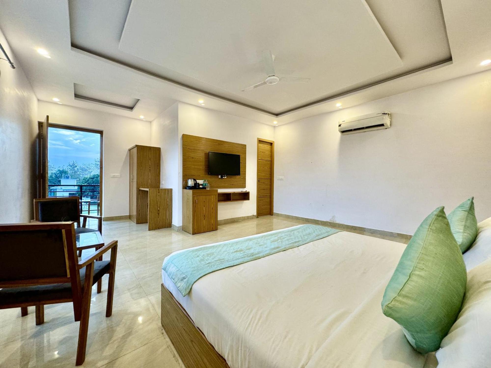 The White Oak Corbett Spa & Resort Рамнагар Екстериор снимка