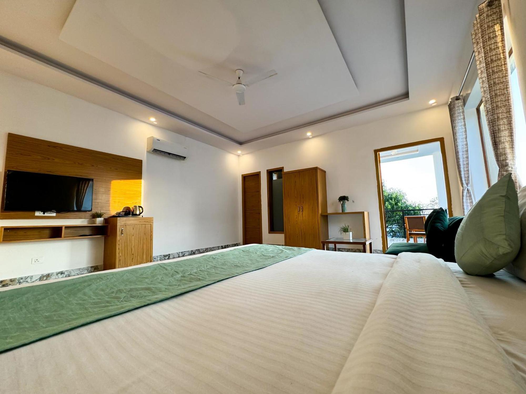The White Oak Corbett Spa & Resort Рамнагар Екстериор снимка