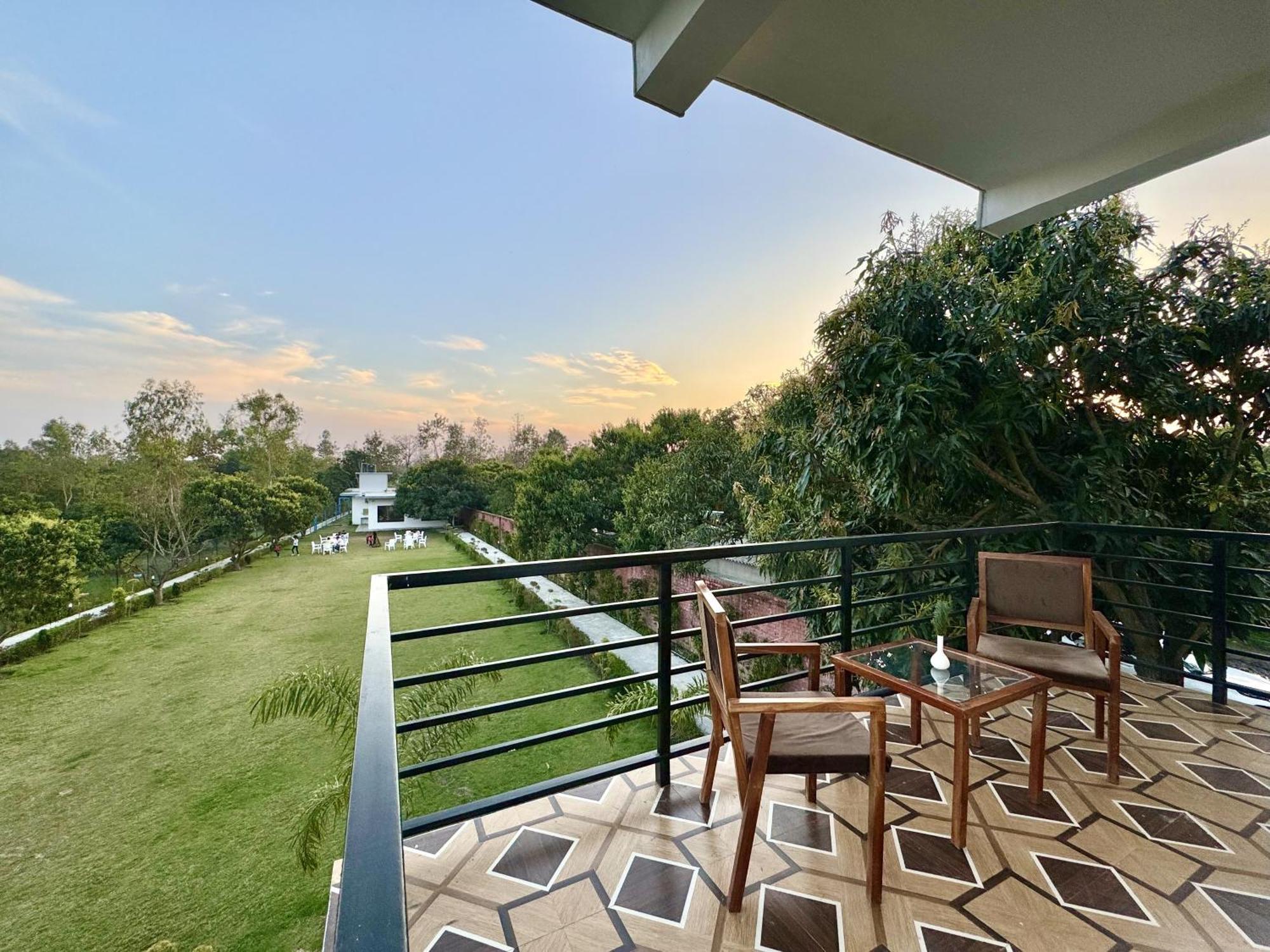 The White Oak Corbett Spa & Resort Рамнагар Екстериор снимка