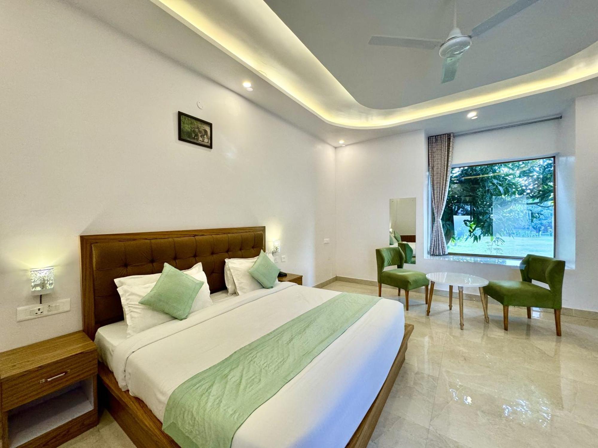The White Oak Corbett Spa & Resort Рамнагар Екстериор снимка